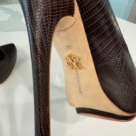Rock & Republic high heeled pumps. Size 7 - Picture 11 of 14